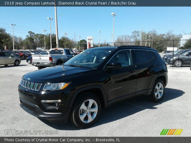2018 Jeep Compass Latitude in Diamond Black Crystal Pearl