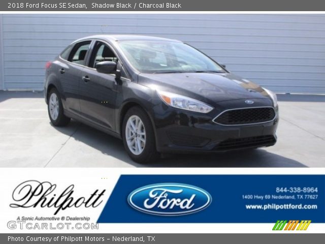 2018 Ford Focus SE Sedan in Shadow Black