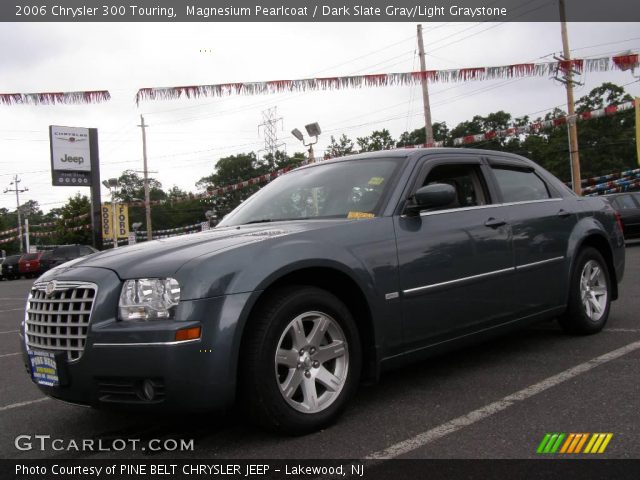 2006 Chrysler 300 Touring in Magnesium Pearlcoat