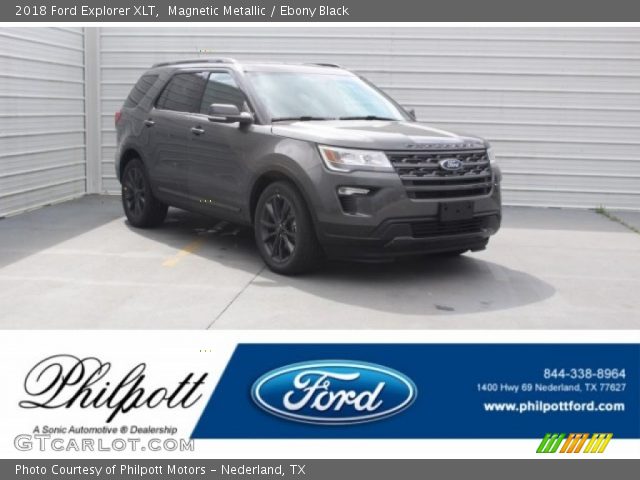 2018 Ford Explorer XLT in Magnetic Metallic
