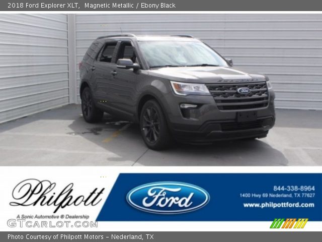 2018 Ford Explorer XLT in Magnetic Metallic