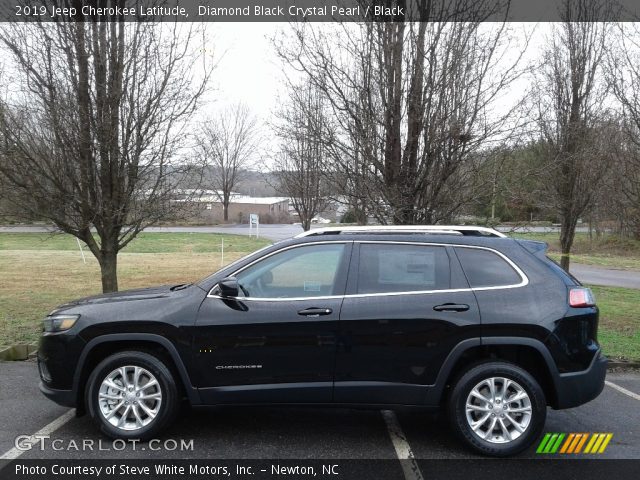 2019 Jeep Cherokee Latitude in Diamond Black Crystal Pearl