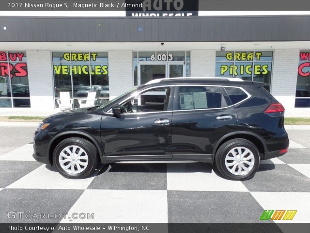 2017 Nissan Rogue S in Magnetic Black