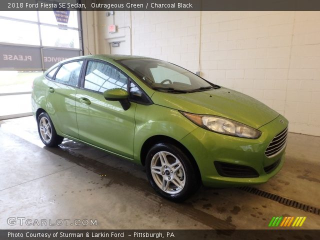 2018 Ford Fiesta SE Sedan in Outrageous Green