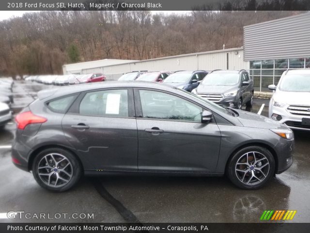 2018 Ford Focus SEL Hatch in Magnetic