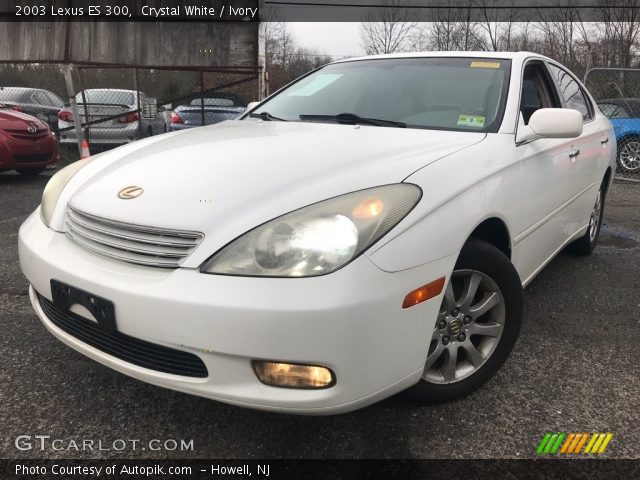 2003 Lexus ES 300 in Crystal White