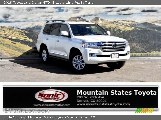 2018 Toyota Land Cruiser 4WD in Blizzard White Pearl