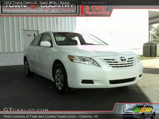 2009 Toyota Camry LE in Super White