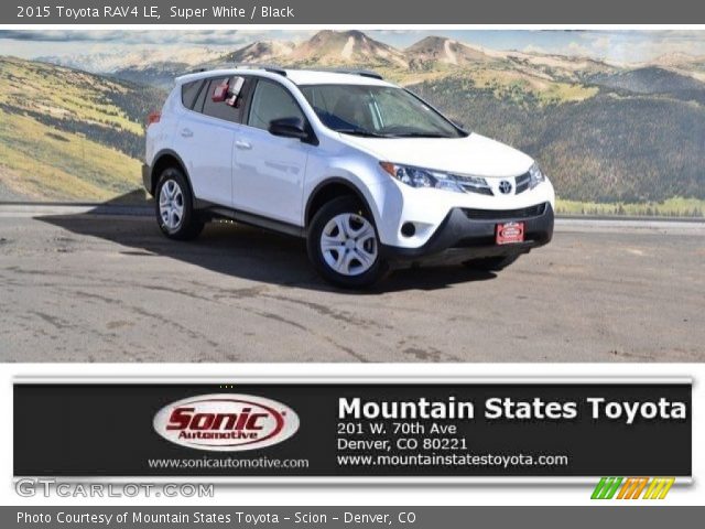2015 Toyota RAV4 LE in Super White