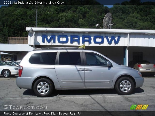 2008 Kia Sedona LX in Silver Metallic