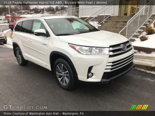 2018 Toyota Highlander Hybrid XLE AWD in Blizzard White Pearl