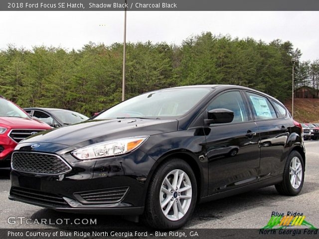 2018 Ford Focus SE Hatch in Shadow Black