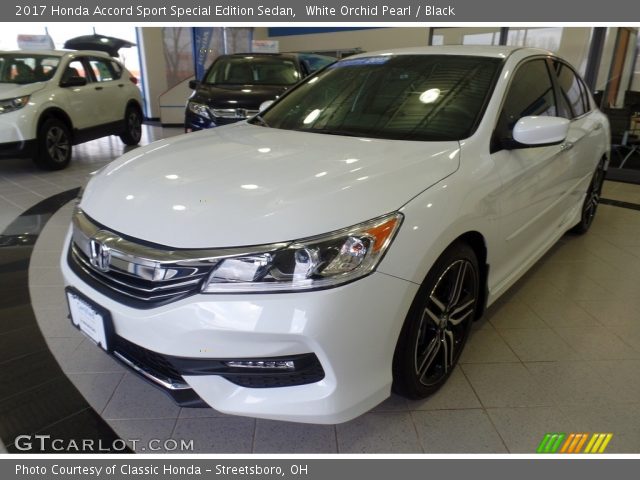 2017 Honda Accord Sport Special Edition Sedan in White Orchid Pearl