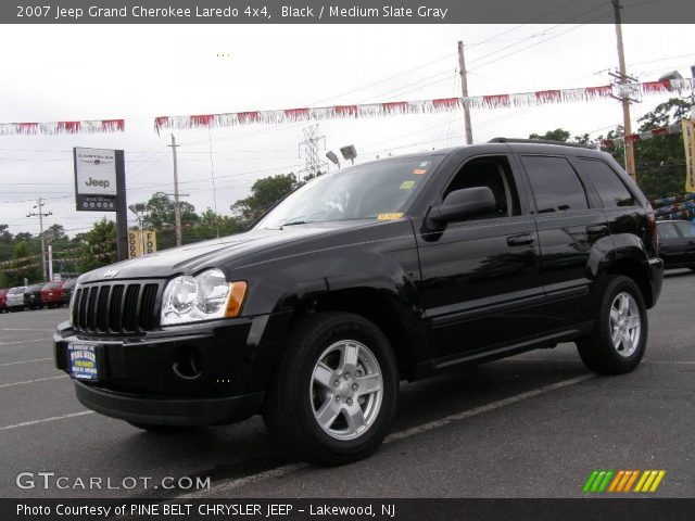 2007 Jeep Grand Cherokee Laredo 4x4 in Black