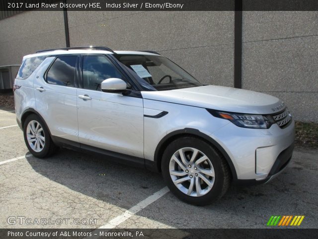 2017 Land Rover Discovery HSE in Indus Silver