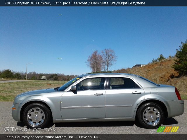 2006 Chrysler 300 Limited in Satin Jade Pearlcoat