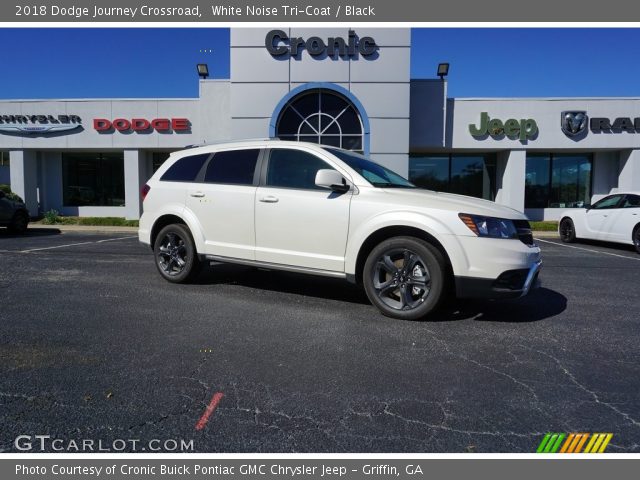 2018 Dodge Journey Crossroad in White Noise Tri-Coat