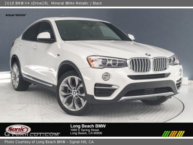 2018 BMW X4 xDrive28i in Mineral White Metallic