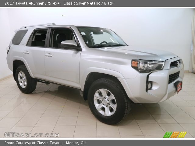 2017 Toyota 4Runner SR5 4x4 in Classic Silver Metallic