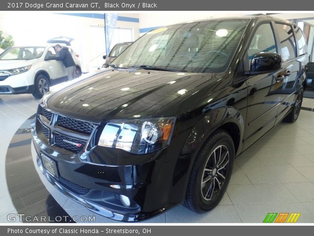 2017 Dodge Grand Caravan GT in Black Onyx