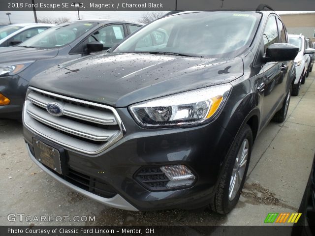 2018 Ford Escape SE 4WD in Magnetic