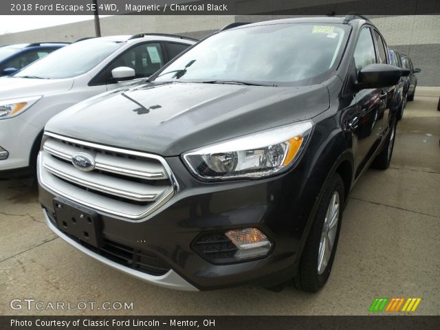 2018 Ford Escape SE 4WD in Magnetic