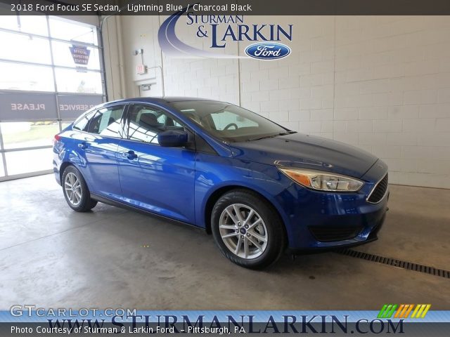 2018 Ford Focus SE Sedan in Lightning Blue