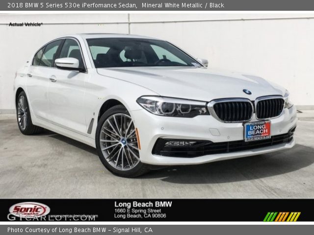 2018 BMW 5 Series 530e iPerfomance Sedan in Mineral White Metallic