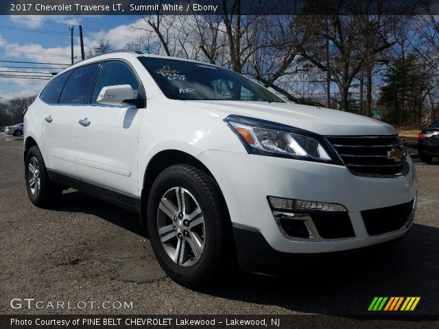 2017 Chevrolet Traverse LT in Summit White
