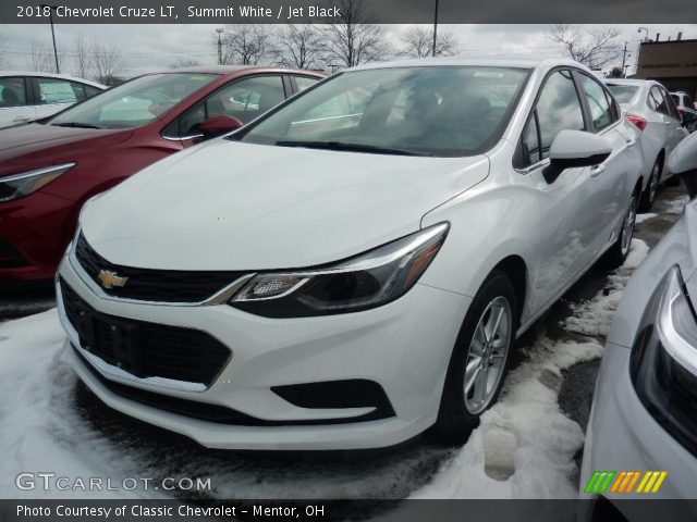 2018 Chevrolet Cruze LT in Summit White