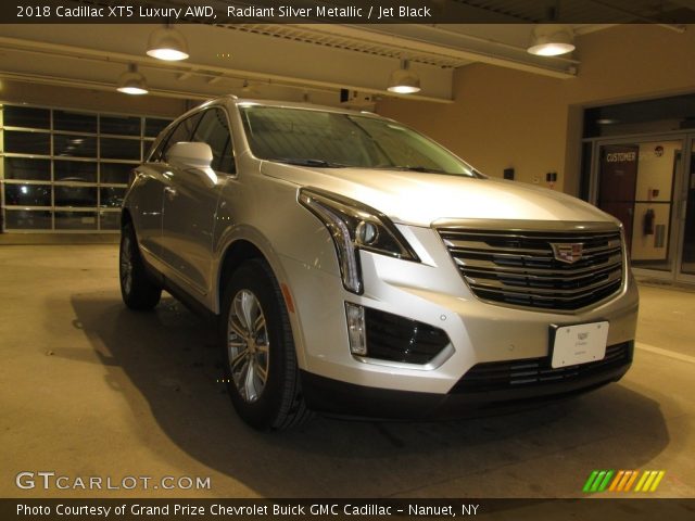 2018 Cadillac XT5 Luxury AWD in Radiant Silver Metallic