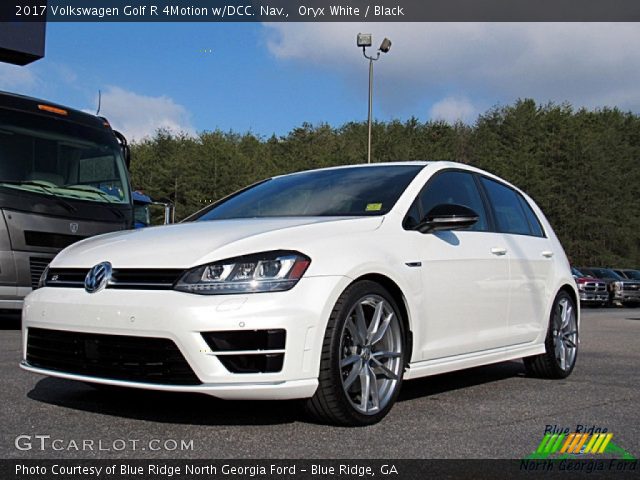 2017 Volkswagen Golf R 4Motion w/DCC. Nav. in Oryx White