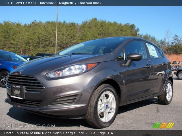 2018 Ford Fiesta SE Hatchback in Magnetic