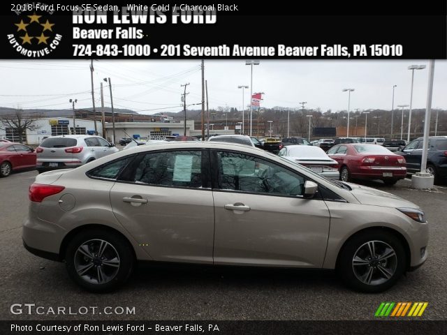2018 Ford Focus SE Sedan in White Gold