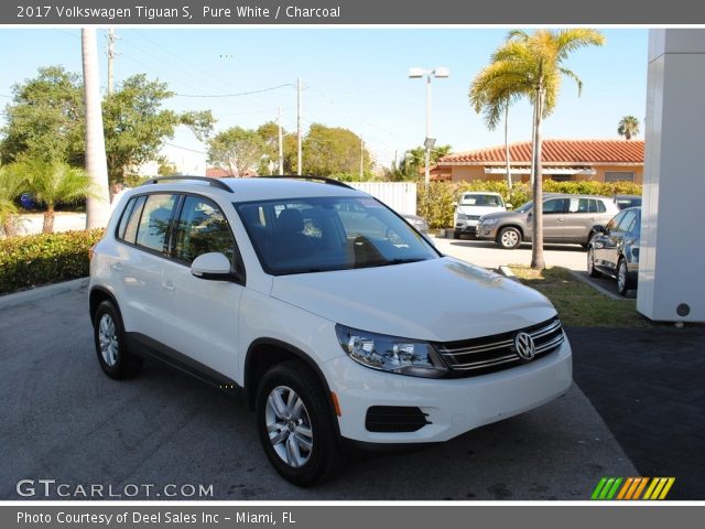 2017 Volkswagen Tiguan S in Pure White