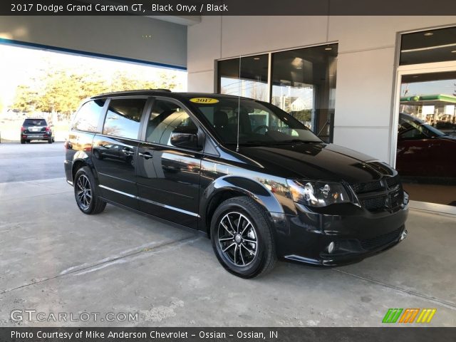 2017 Dodge Grand Caravan GT in Black Onyx