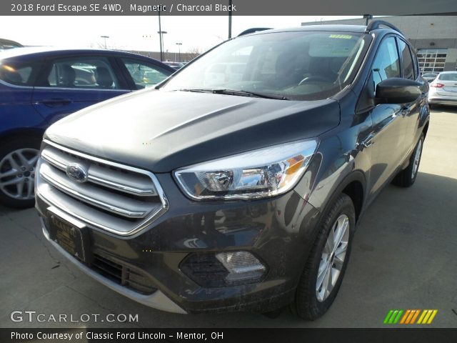 2018 Ford Escape SE 4WD in Magnetic