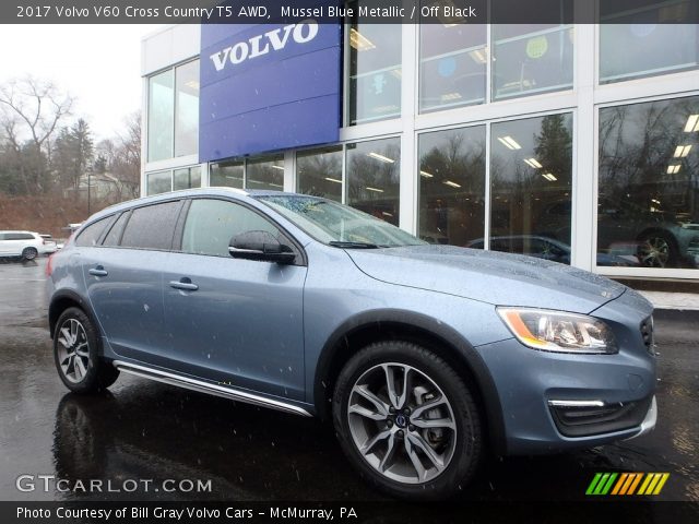 2017 Volvo V60 Cross Country T5 AWD in Mussel Blue Metallic