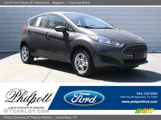2018 Ford Fiesta SE Hatchback in Magnetic