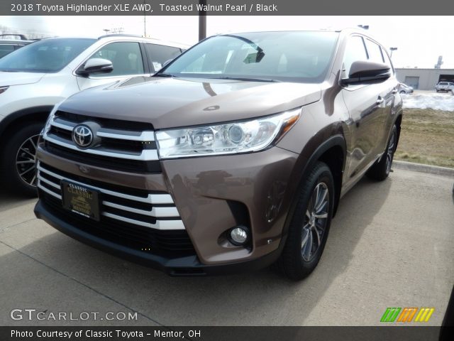 2018 Toyota Highlander XLE AWD in Toasted Walnut Pearl