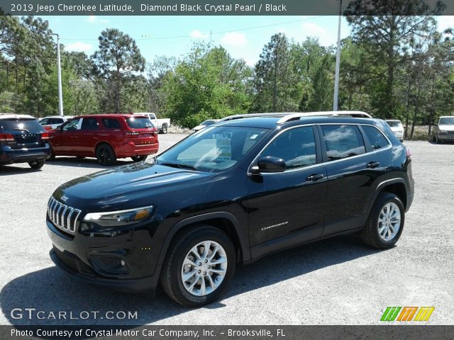 2019 Jeep Cherokee Latitude in Diamond Black Crystal Pearl