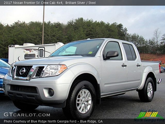 2017 Nissan Frontier SV Crew Cab 4x4 in Brilliant Silver