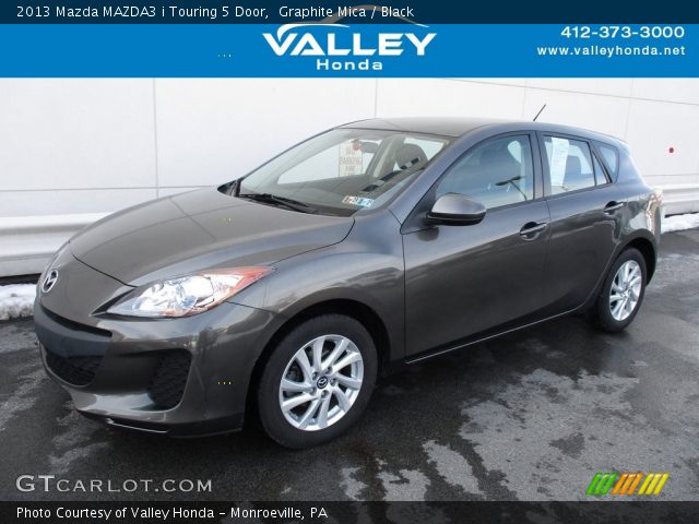 2013 Mazda MAZDA3 i Touring 5 Door in Graphite Mica