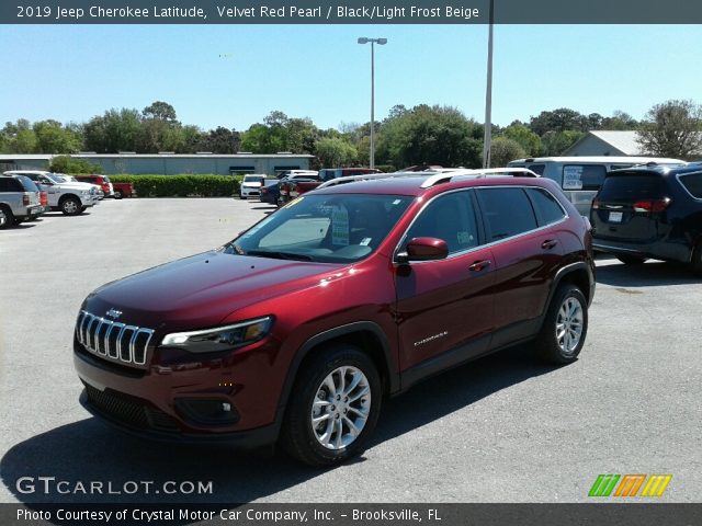 2019 Jeep Cherokee Latitude in Velvet Red Pearl