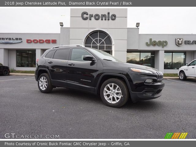 2018 Jeep Cherokee Latitude Plus in Diamond Black Crystal Pearl