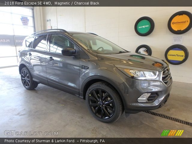2018 Ford Escape SE 4WD in Magnetic