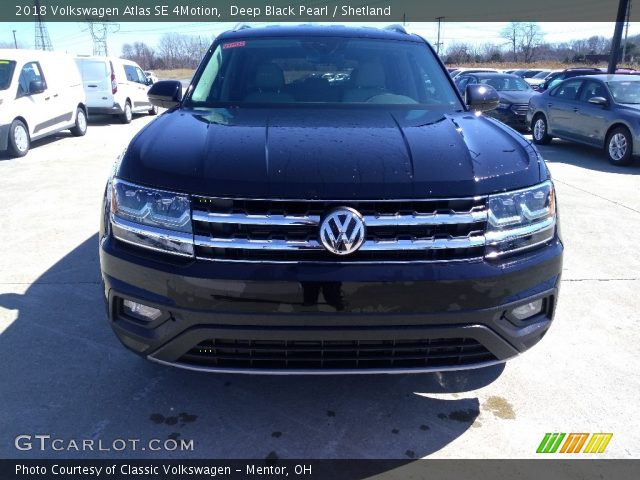 2018 Volkswagen Atlas SE 4Motion in Deep Black Pearl