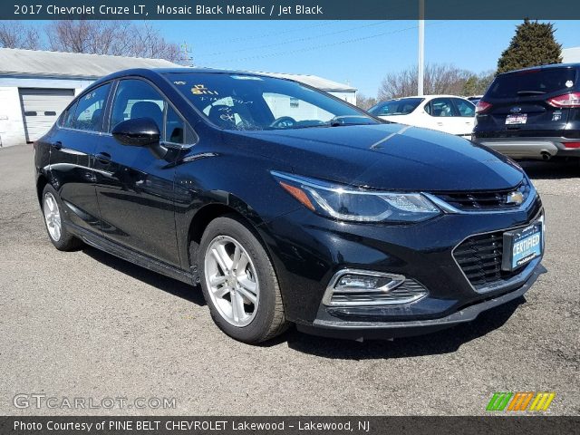 2017 Chevrolet Cruze LT in Mosaic Black Metallic