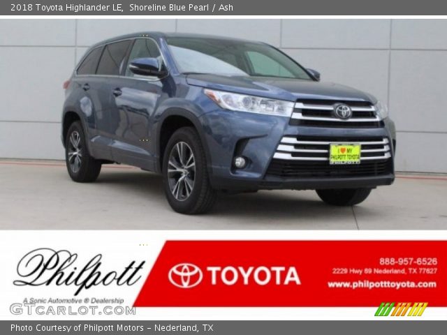 2018 Toyota Highlander LE in Shoreline Blue Pearl