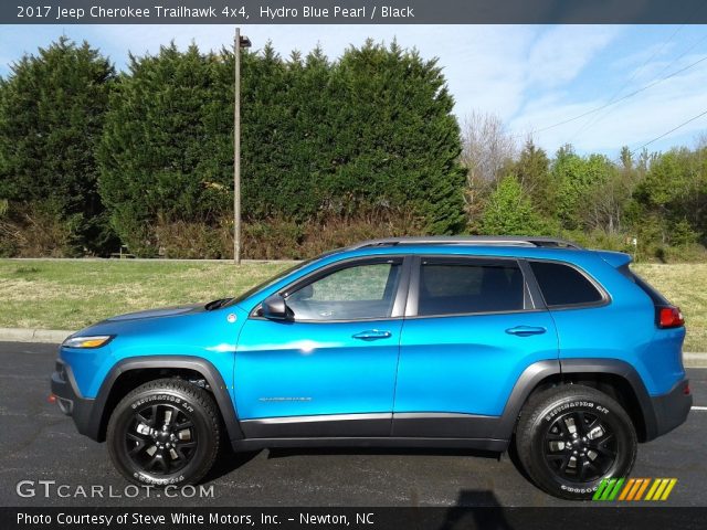 2017 Jeep Cherokee Trailhawk 4x4 in Hydro Blue Pearl